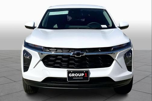 Summit White 2026 Chevrolet Trax LS