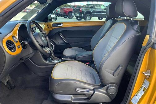 2016 Volkswagen Beetle 1.8T Dune
