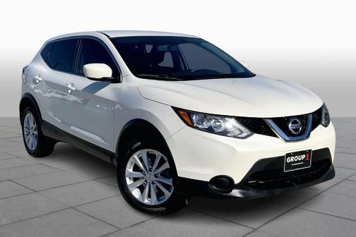 2017 Nissan Rogue Sport S
