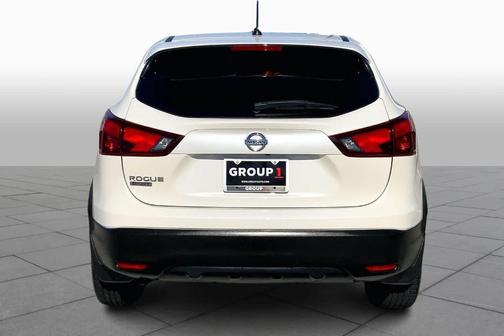 2017 Nissan Rogue Sport S