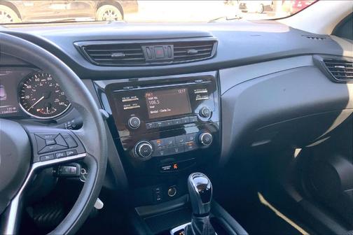 2017 Nissan Rogue Sport S