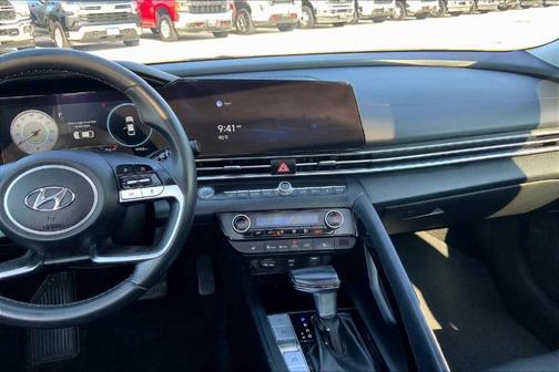 2021 Hyundai ELANTRA Limited