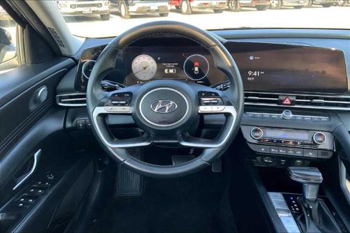 2021 Hyundai ELANTRA Limited