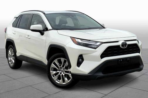 2022 Toyota RAV4 XLE Premium