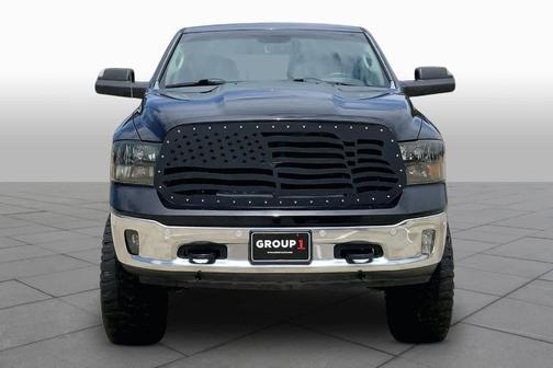 Brilliant Black Crystal Pearlcoat 2015 RAM 1500 SLT