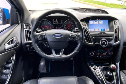 2017 Ford Focus RS Base