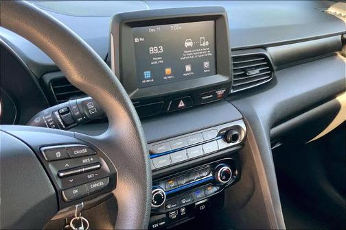 2019 Hyundai Veloster 2.0