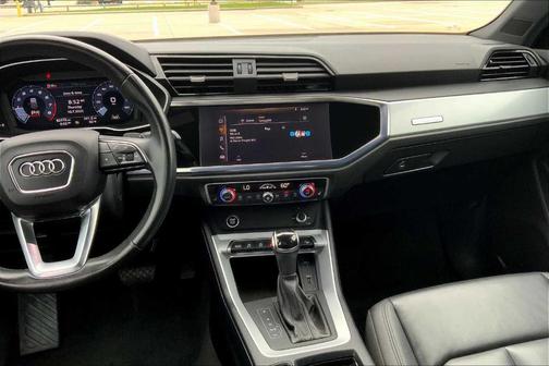 2021 Audi Q3 45 S line Premium