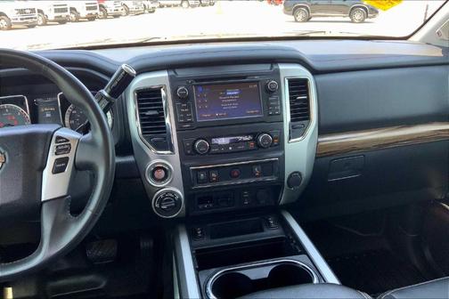 2017 Nissan Titan XD SL