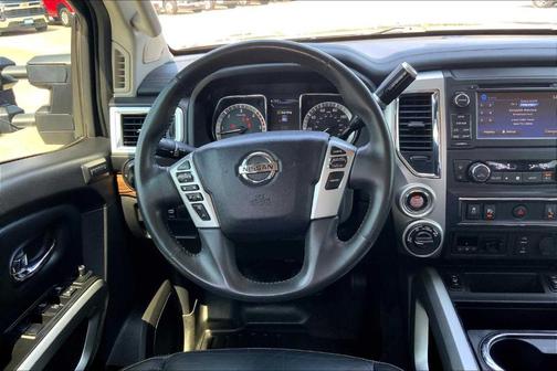 2017 Nissan Titan XD SL