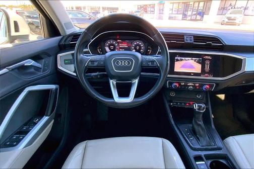 2021 Audi Q3 45 S line Premium