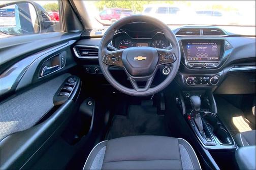 Mosaic Black Metallic 2021 Chevrolet Trailblazer LT