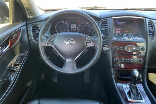 2017 INFINITI QX50 Base