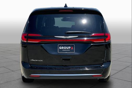 Diamond Black 2024 Chrysler Pacifica Touring-L