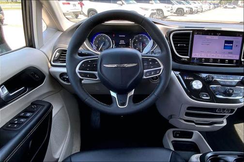 Diamond Black 2024 Chrysler Pacifica Touring-L