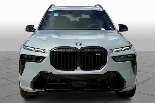 2023 BMW X7 M60i