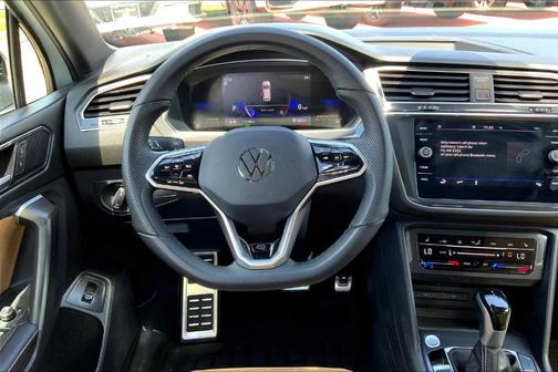 2024 Volkswagen Tiguan 2.0T SE R-Line Black