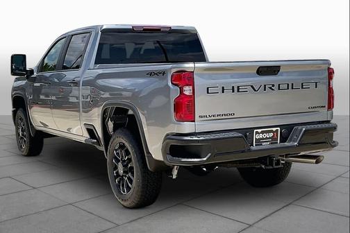 GXD/STERLING GR 2026 Chevrolet Silverado 2500 Custom