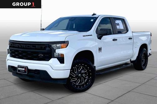 Summit White 2022 Chevrolet Silverado 1500 Custom