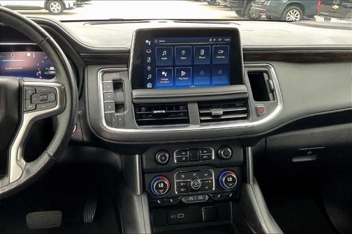 2022 Chevrolet Suburban LT