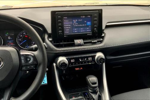 2020 Toyota RAV4 Hybrid LE