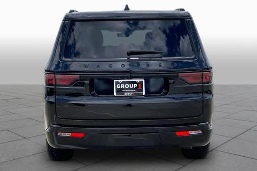 Diamond Black 2023 Jeep Wagoneer Series II