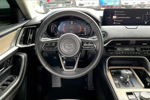 2025 Mazda CX-70 PHEV Premium Package