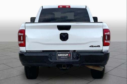 Bright White Clearcoat 2024 RAM 3500 Tradesman Crew Cab 4x4 6'4' Box