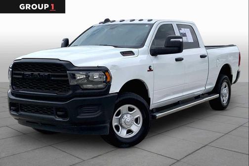 Bright White Clearcoat 2024 RAM 3500 Tradesman Crew Cab 4x4 6'4' Box