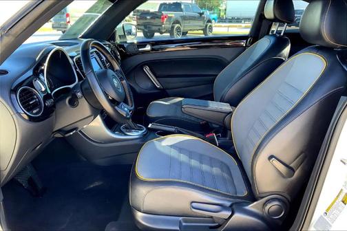 2018 Volkswagen Beetle 2.0T Dune