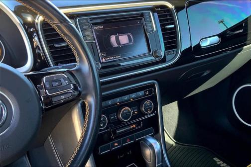 2018 Volkswagen Beetle 2.0T Dune