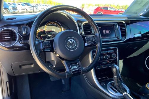 2018 Volkswagen Beetle 2.0T Dune