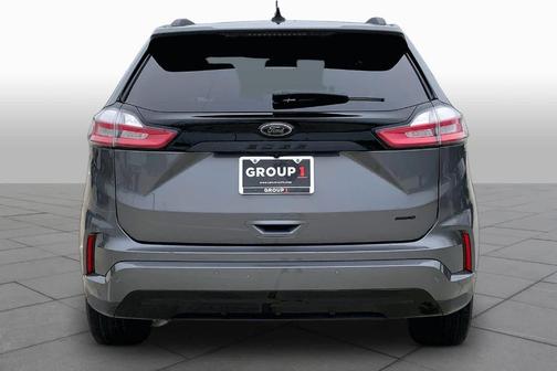 Carbonized Gray Metallic 2024 Ford Edge SE