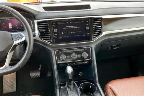 2022 Volkswagen Atlas 3.6L SE w/Technology