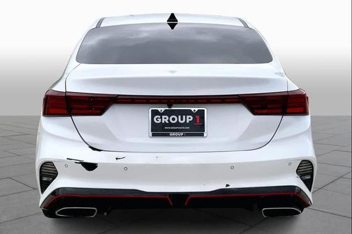 Snow White Pearl 2023 Kia Forte GT