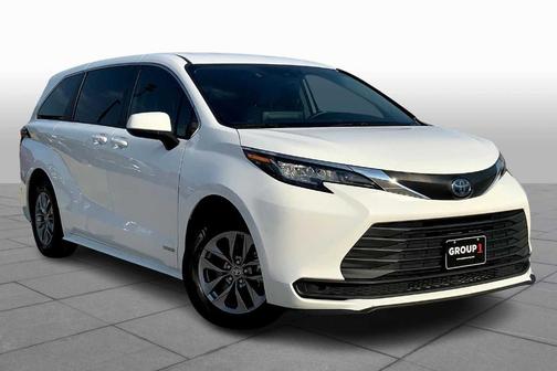 2021 Toyota Sienna LE