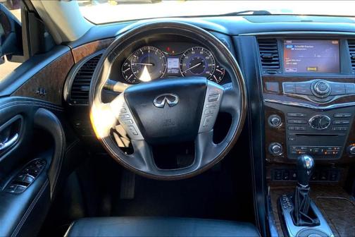 2016 INFINITI QX80 Base