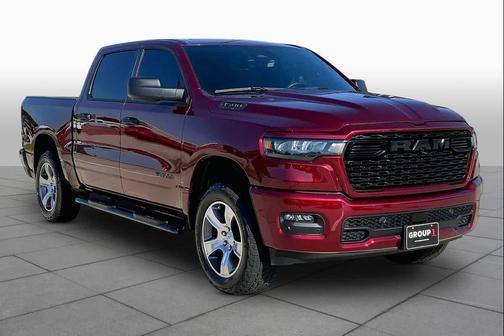 Delmonico Red Pearlcoat 2025 RAM 1500 Tradesman
