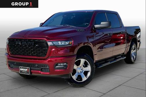 Delmonico Red Pearlcoat 2025 RAM 1500 Tradesman