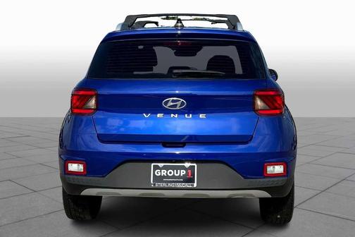 2022 Hyundai VENUE SEL