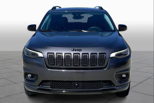Granite Crystal Clearcoat Metallic 2023 Jeep Cherokee Altitude Lux