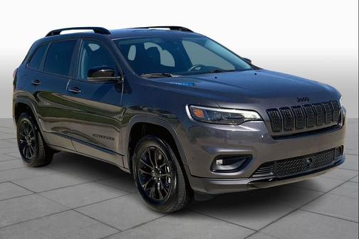 Granite Crystal Clearcoat Metallic 2023 Jeep Cherokee Altitude Lux