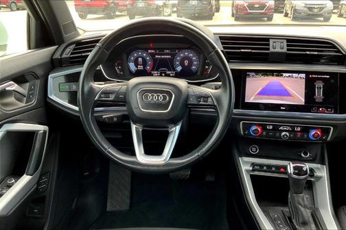 2023 Audi Q3 45 S line Premium