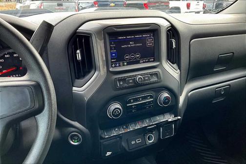 2023 Chevrolet Silverado 1500 Custom Trail Boss