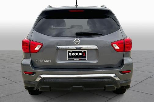 2017 Nissan Pathfinder S