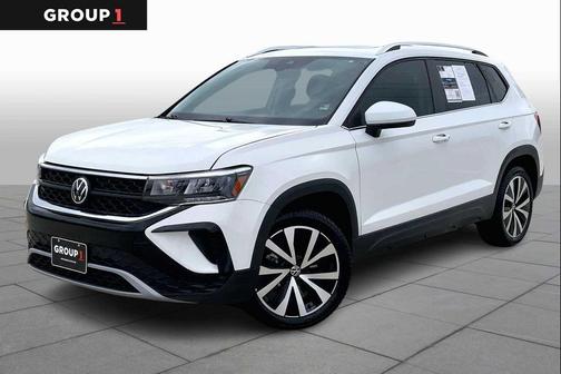 Pure White 2022 Volkswagen Taos 1.5T SE
