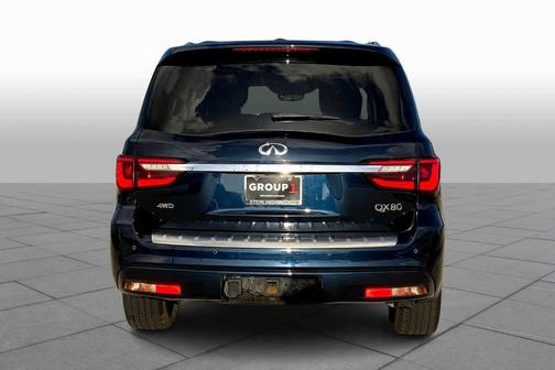 2022 INFINITI QX80 Luxe