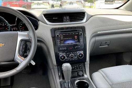 2016 Chevrolet Traverse 2LT