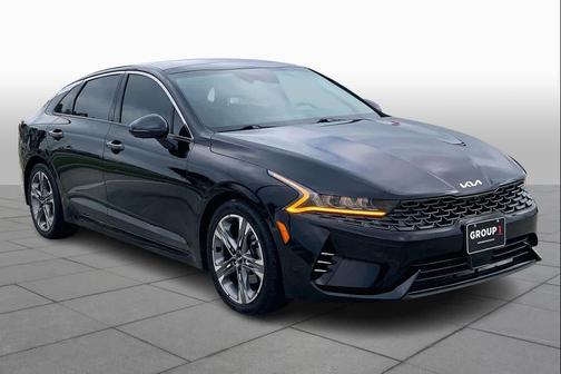 Ebony Black 2022 Kia K5 EX