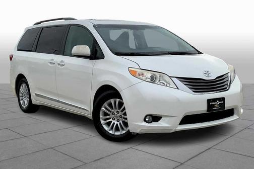 2015 Toyota Sienna XLE